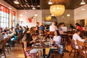 DINING IN NEPTUNE BEACH