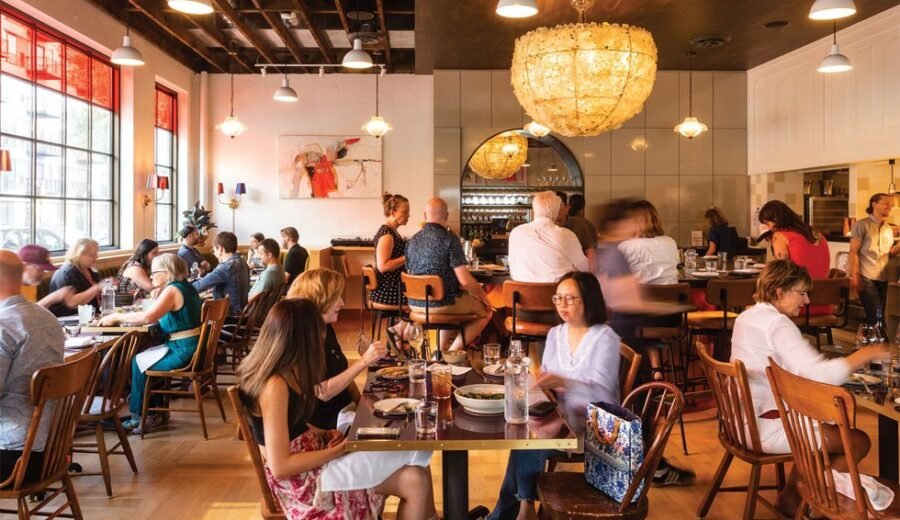 DINING IN NEPTUNE BEACH